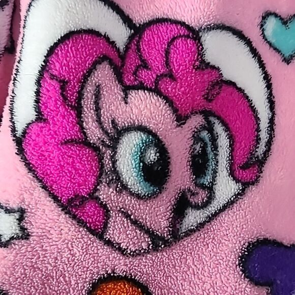 🚨 FLAW - My Little Pony Pink Plush Bath Robe Girls Fuzzy Bathrobe Fabric Piece - Picture 7 of 8